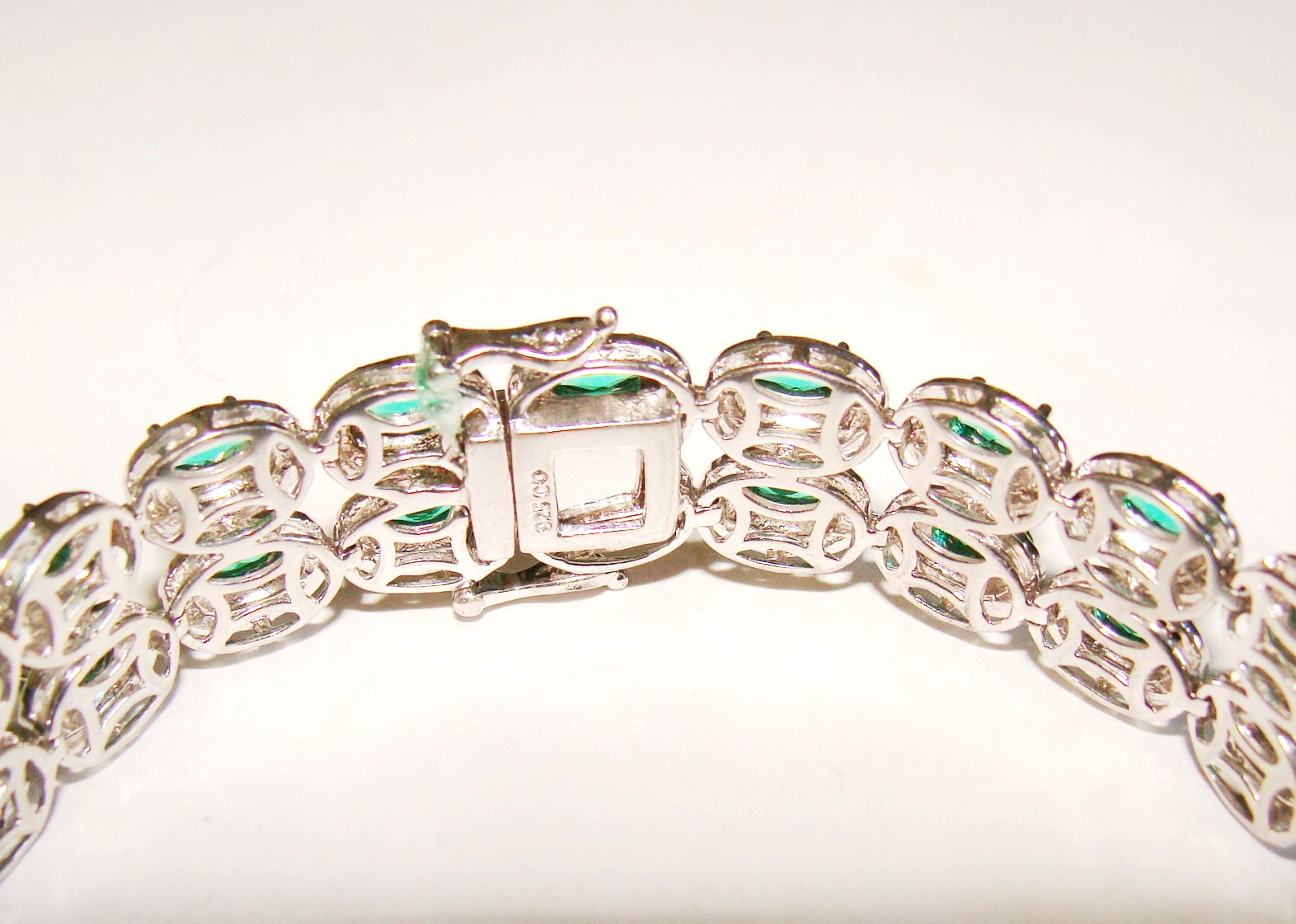 Designer 22.4g Sterling Silver Lab Created Emeralds & 4 Clear Stones Bracelet 7″