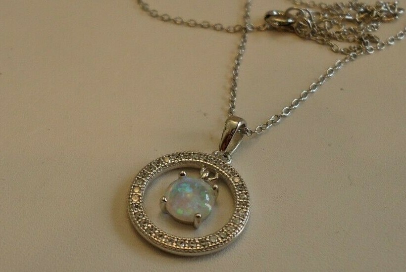 OPEN ROUND CIRCLE NECKLACE PENDANT W/LAB DIAMONDS & OPAL / 925 STERLING SILVER