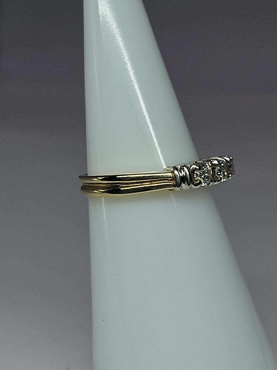 14k Yellow Gold 0.27TCW Diamond 3 Stone Ring Past Present Future Size 5.5 3.08g