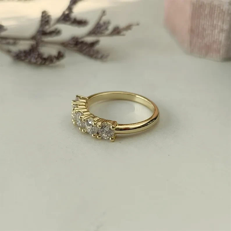 1.00 Ct Certified Stunning White Diamond 925 Silver Band Ring, Amazing Luster !