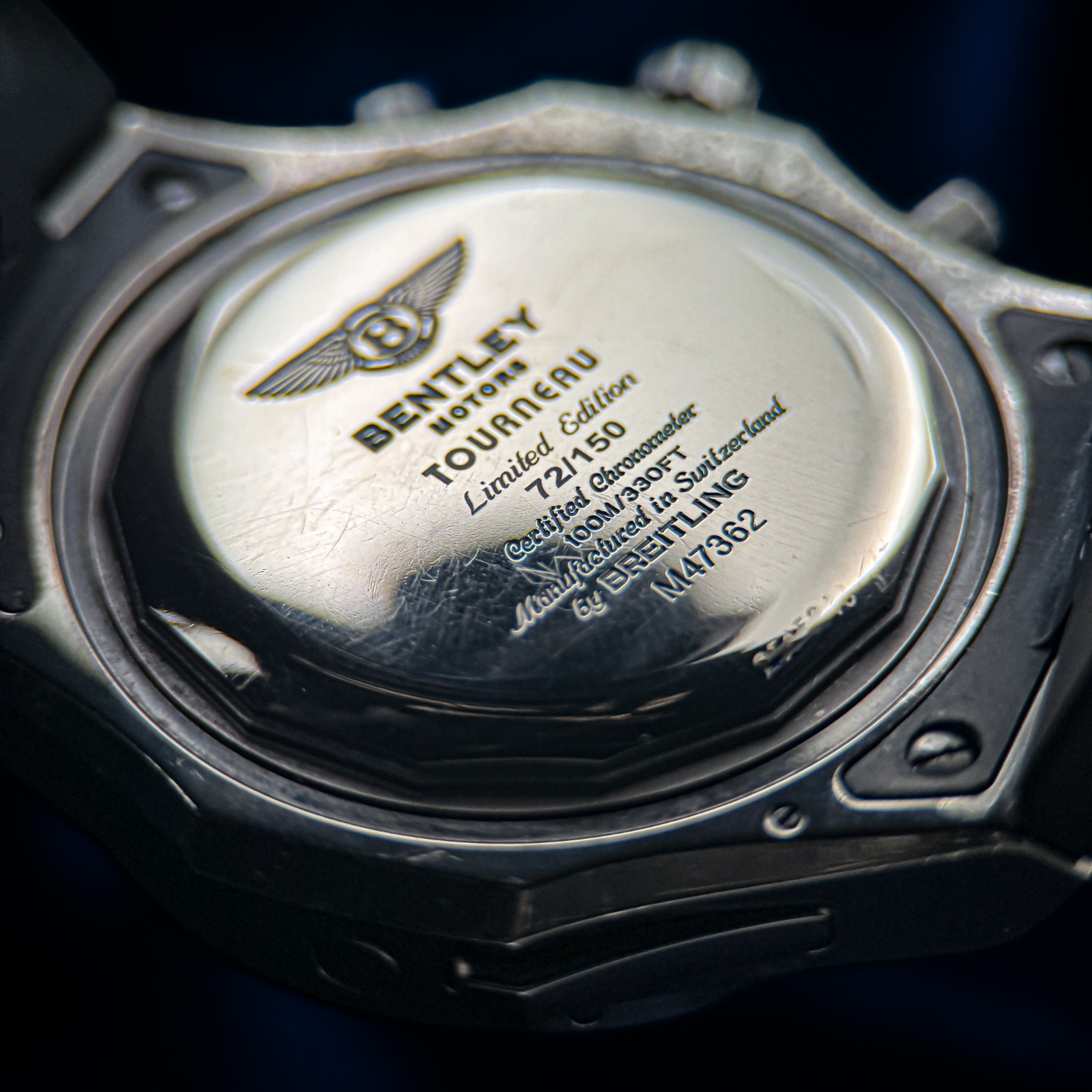 Breitling for Bentley GMT “Midnight Carbon” Tourneau Limited Edition (M47362)