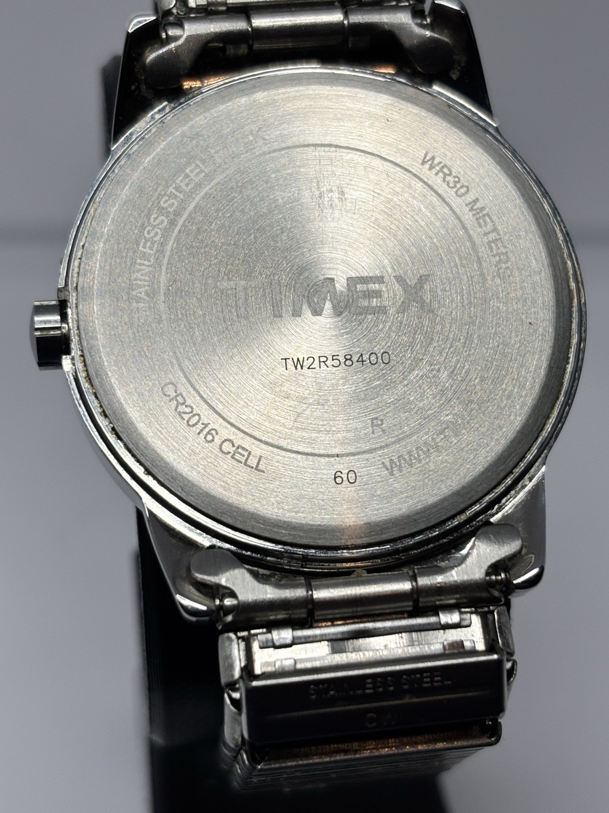Timex Indiglo Quartz 40mm White Dial SS Bracelet Date WR30M Analog Watch