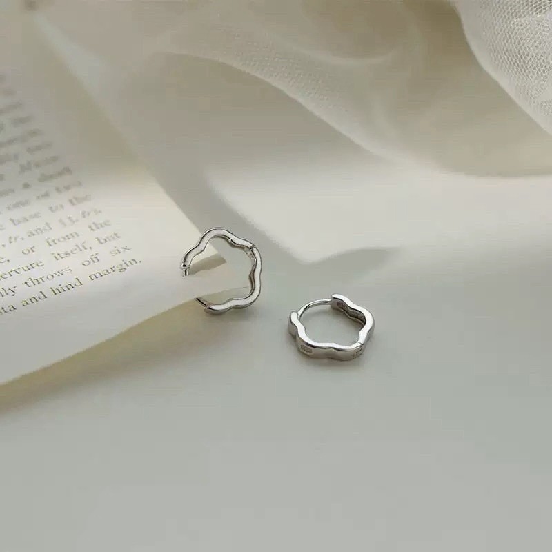 Silver Wavy Huggie Earrings,Organic Shape Small Hoop Earrings for women 046