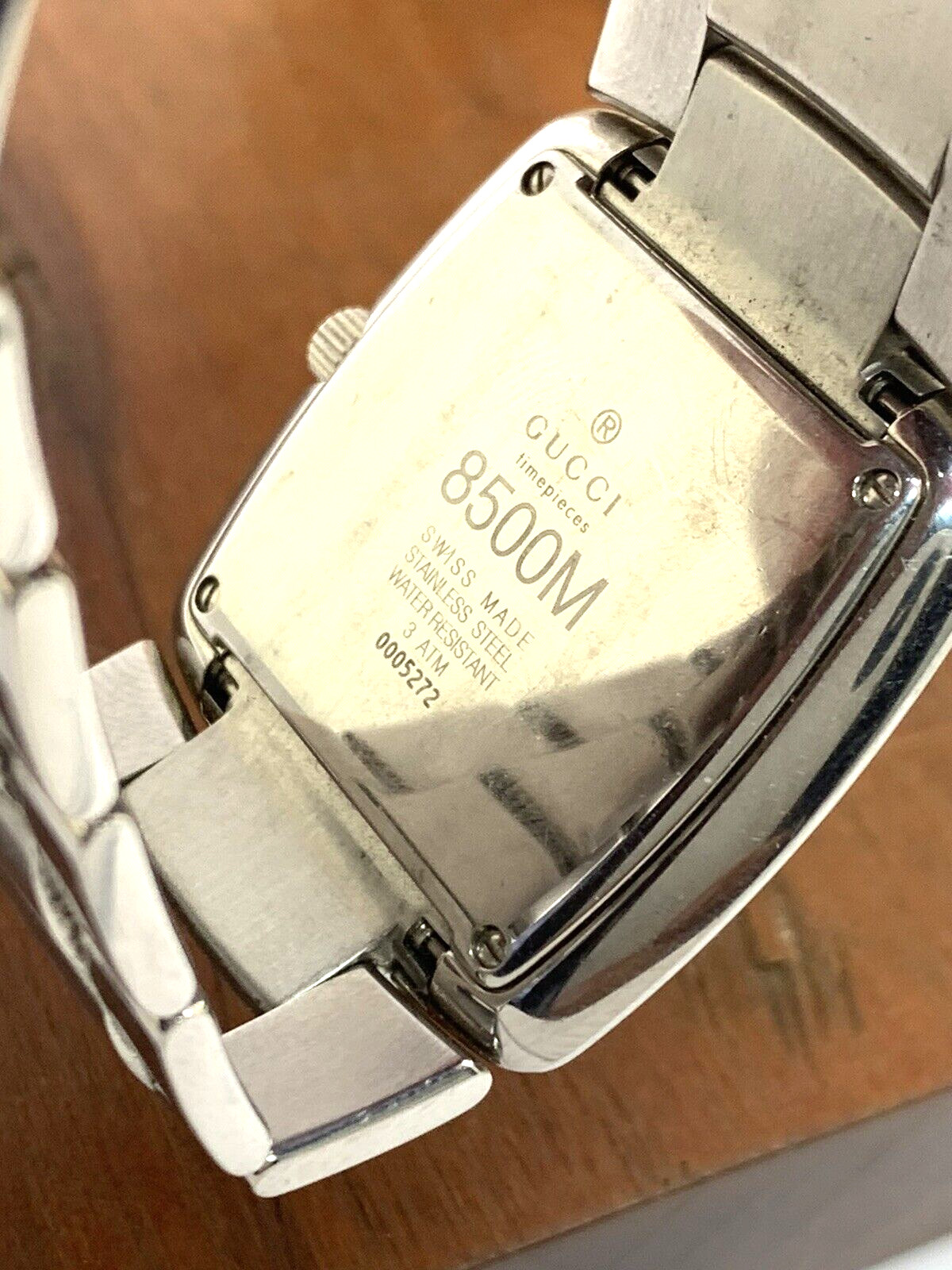 GUCCI Unisex Watch 8500M Swiss Quartz Gray Dial Silver Stainless Steel 34mm