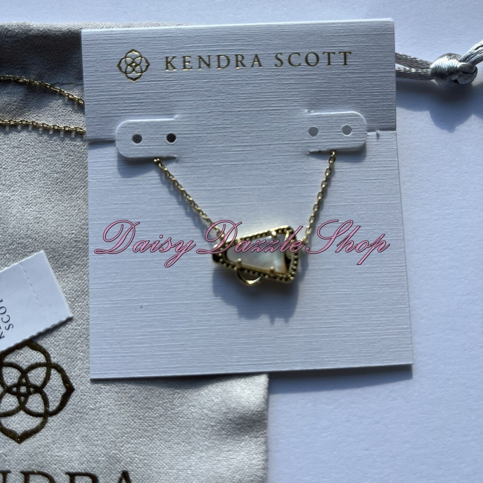 Kendra Scott Cheer Gold Short Pendant Necklace White Mother-of-Pearl megaphone