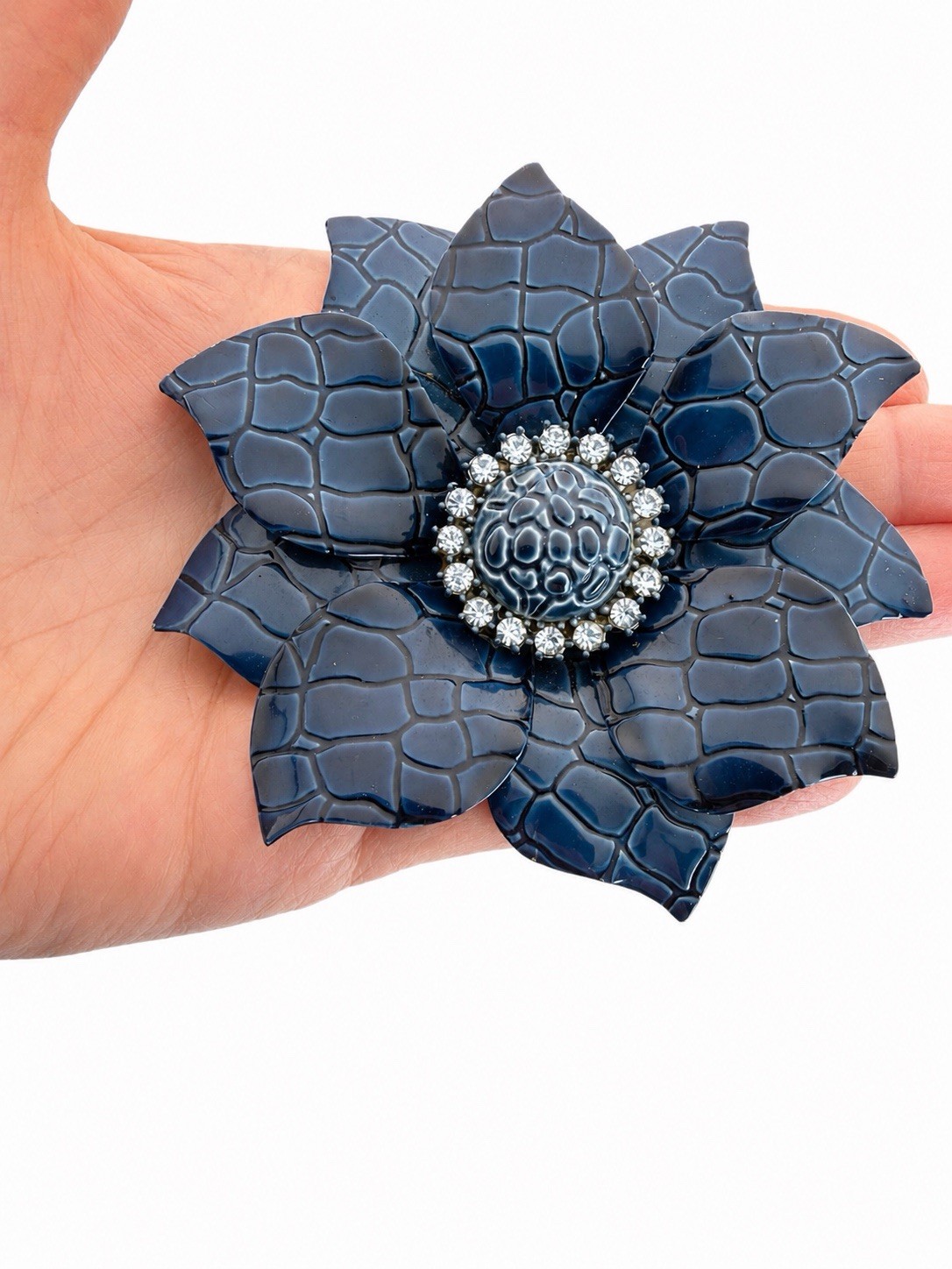 Vintage Blue LARGE Enamel Flower Brooch Pin Mod Pop Art Alligator Look Metal