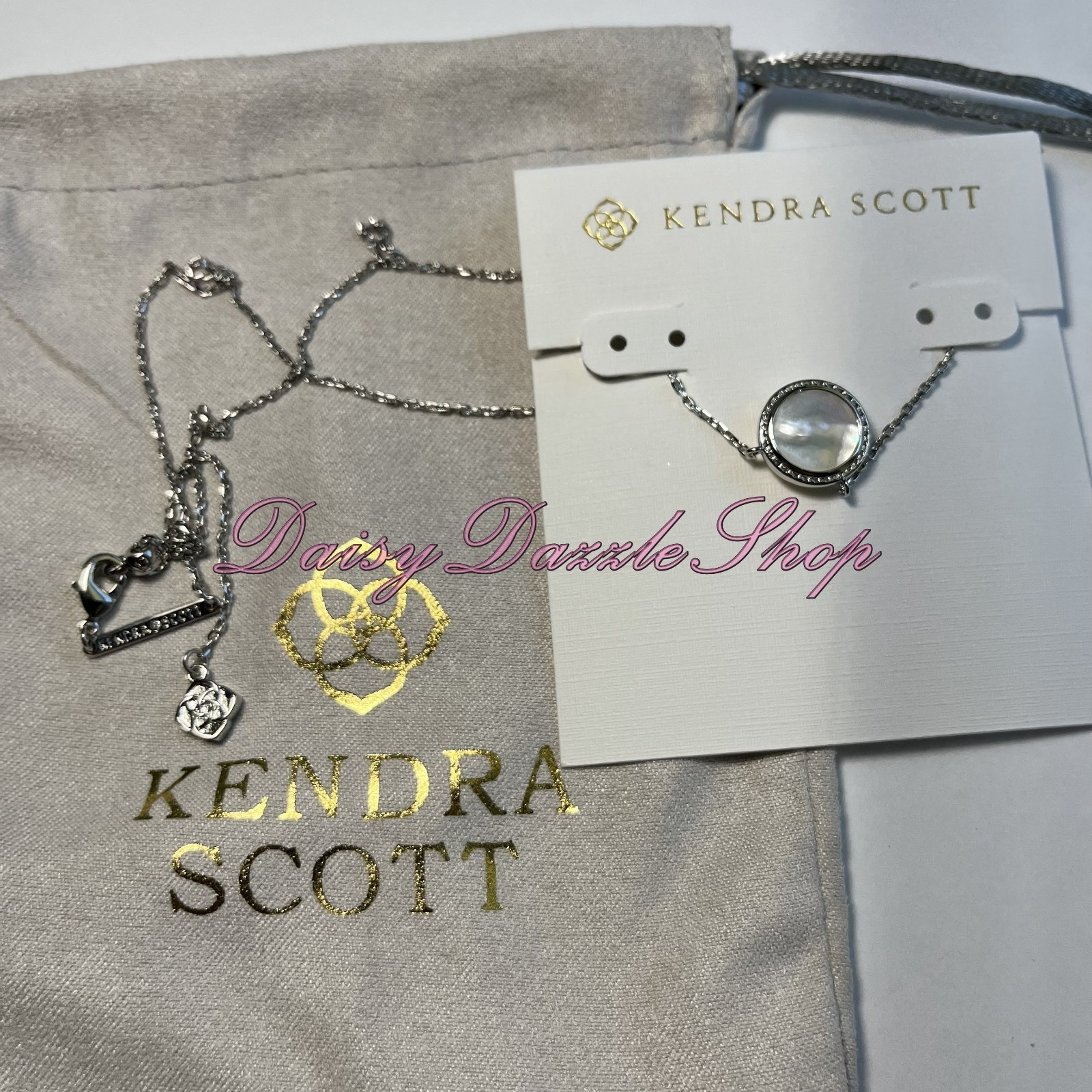 🏐Kendra Scott Volleyball Silver Short Pendant Necklace White Mother-of- Pearl🏐