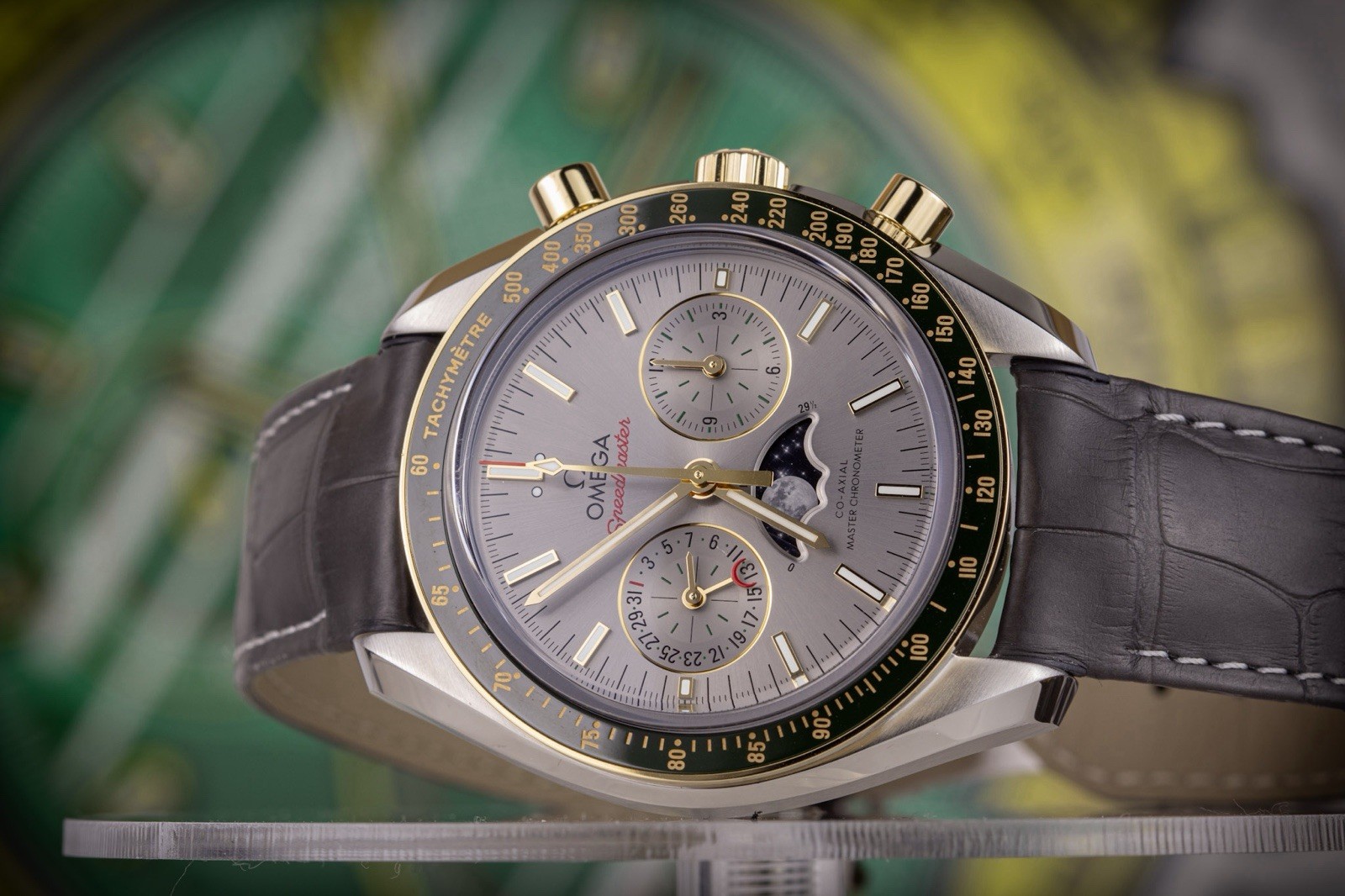Omega Speedmaster Moonphase Co-Axial Master 304.23.44.52.06.001 2025 Complete