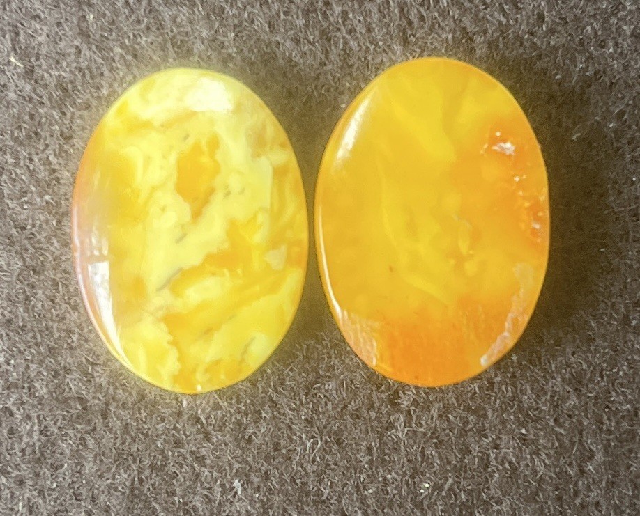 17x12x5mm Baltic Amber Butterscotch Egg Yolk Oval Pair 6.9tcw