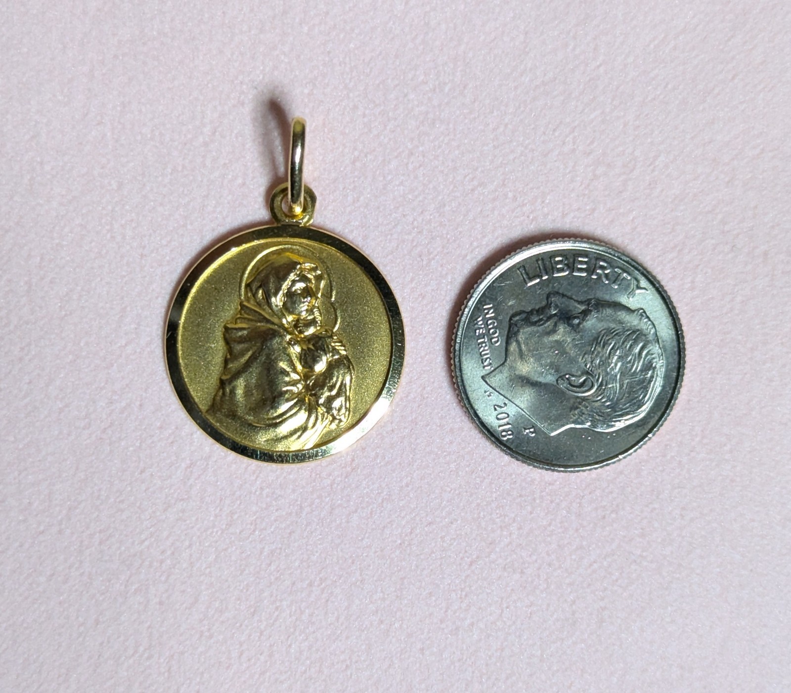 UNOAERRE 18K Gold Madonna & Child Pendant Virgin Mary Baby Jesus Italy 3.16g
