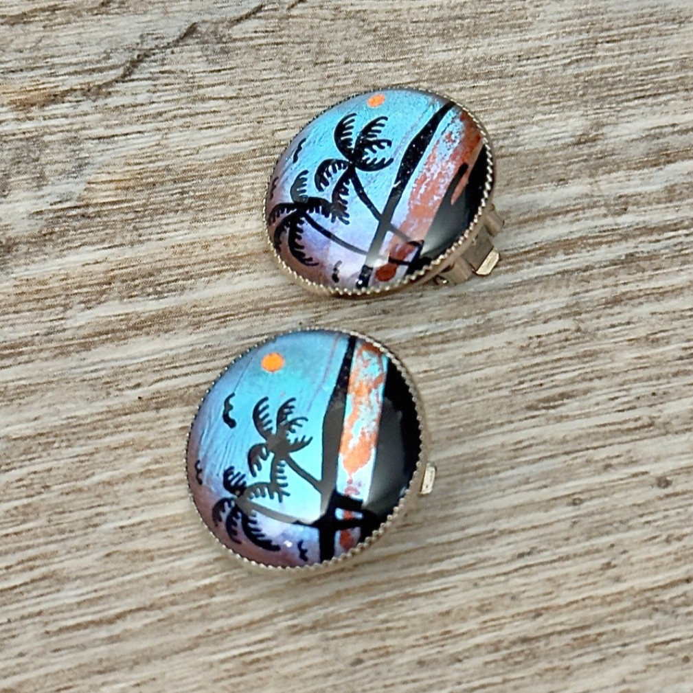 Vintage Morpho Butterfly Wing Tropical Beach Scene Clip On Earrings & Brooch
