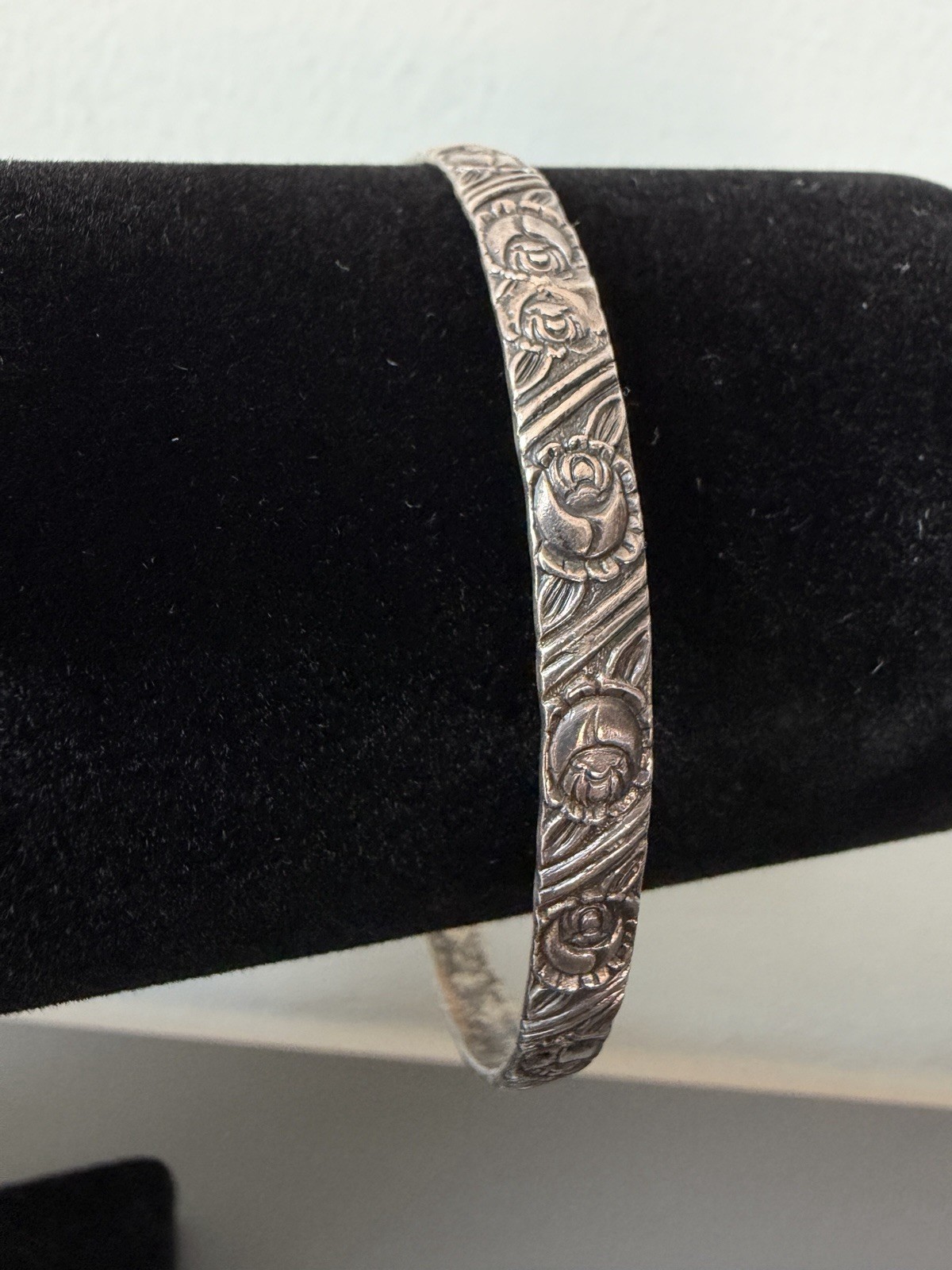 BEAU 925 Sterling Silver Engraved Floral Bangle Bracelet Signed No Stone