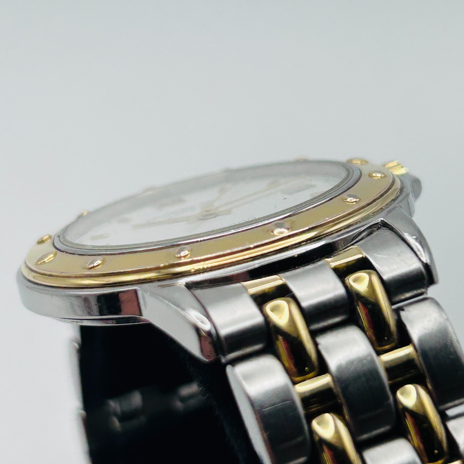 Raymond Weil Tango Two-Tone Gold/Silver Swiss Watch – White Dial – 5560 36mm