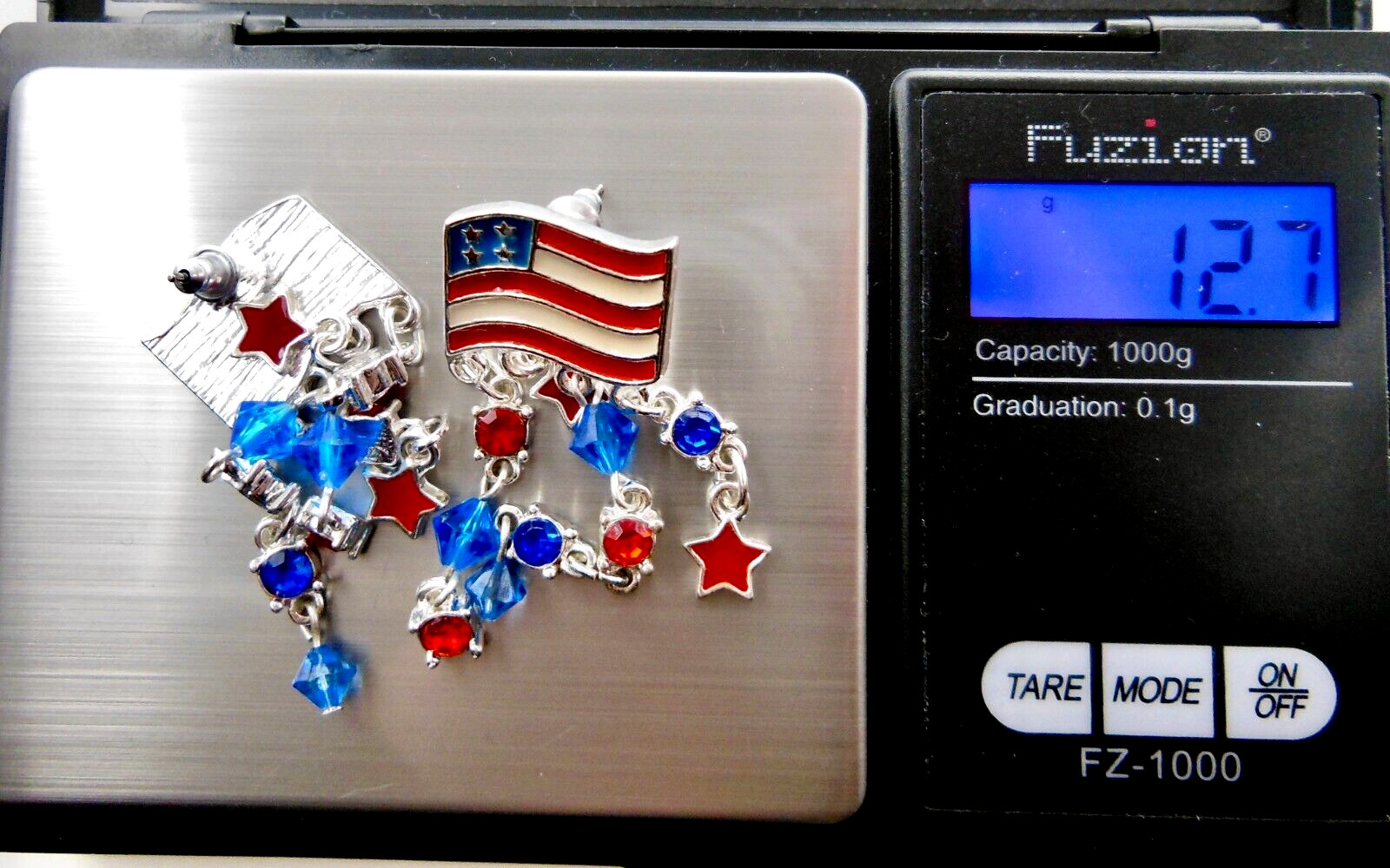 Vintage-Now Rhinestone Jewelry Lot Pins USA Flag Patriotic Star 78g Wear Scrap