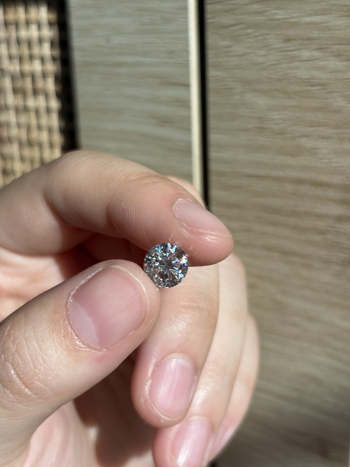 Lab-Created Diamond 1.73ct E VS Round Cut Loose Stone 7.6mm, 1pc