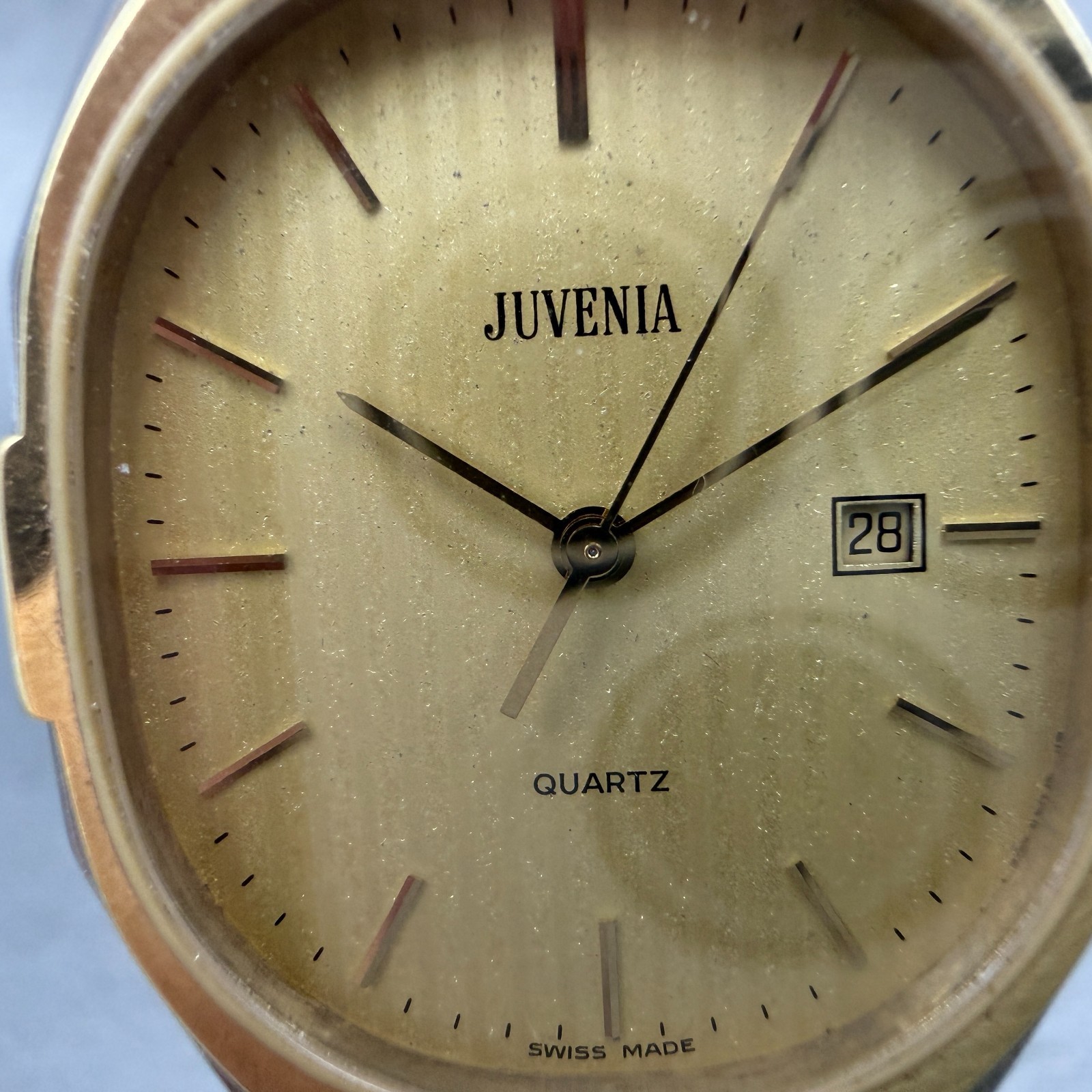 Juvenia Watch Men 28mm Champagne Dial Two Tone Date Oval U-1007 New Battery