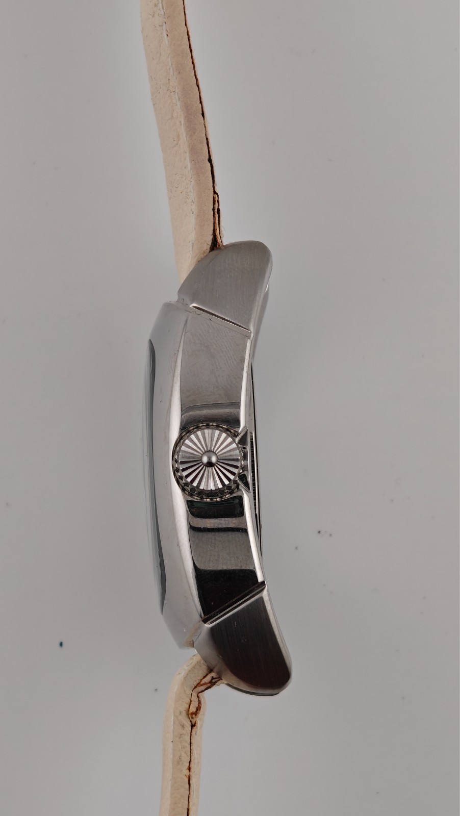 Locman 1970 Automatic Swiss Movement – Condition NOS Label White Red