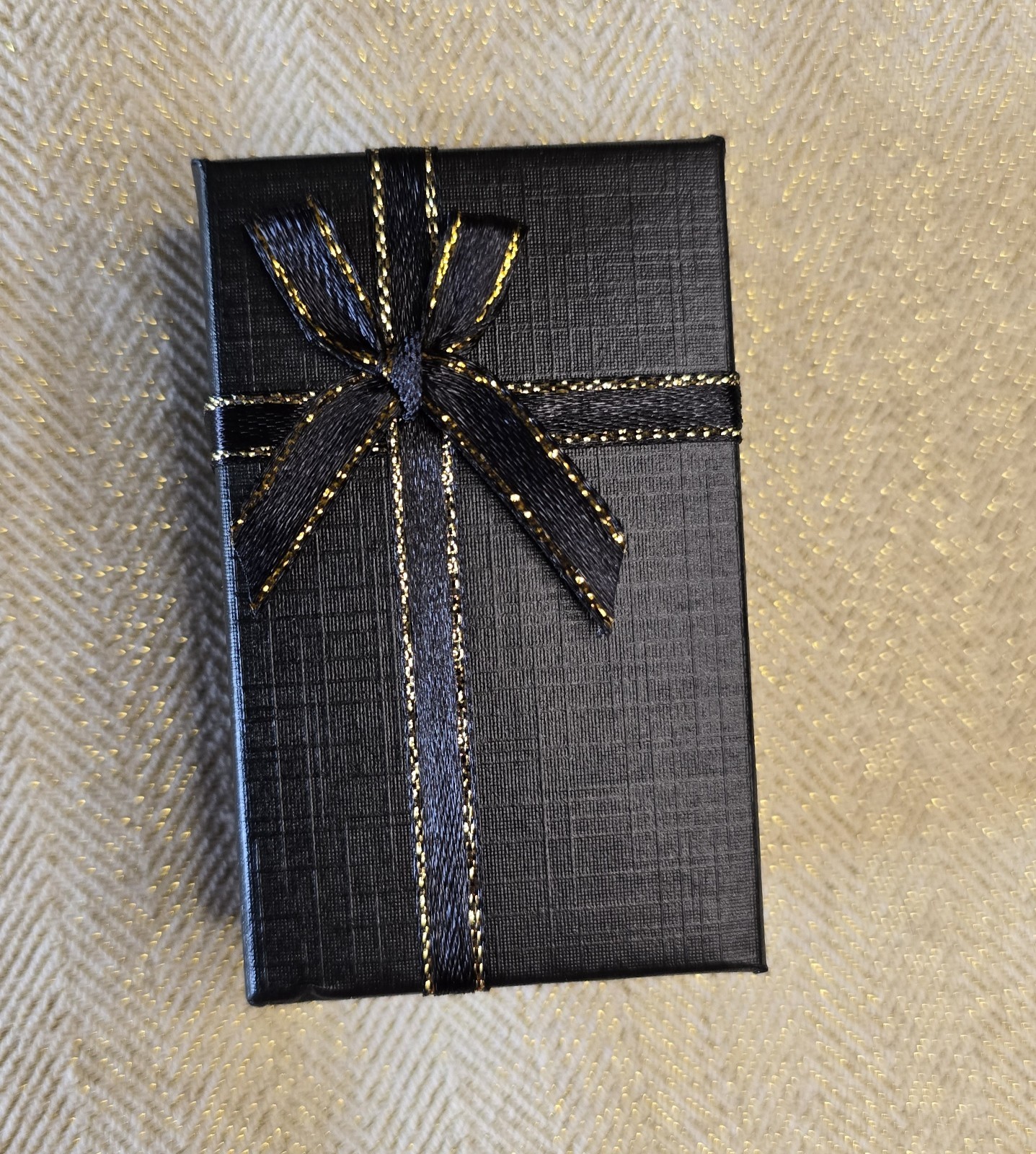 Pac Man And Ghost Necklace With Gift Box.