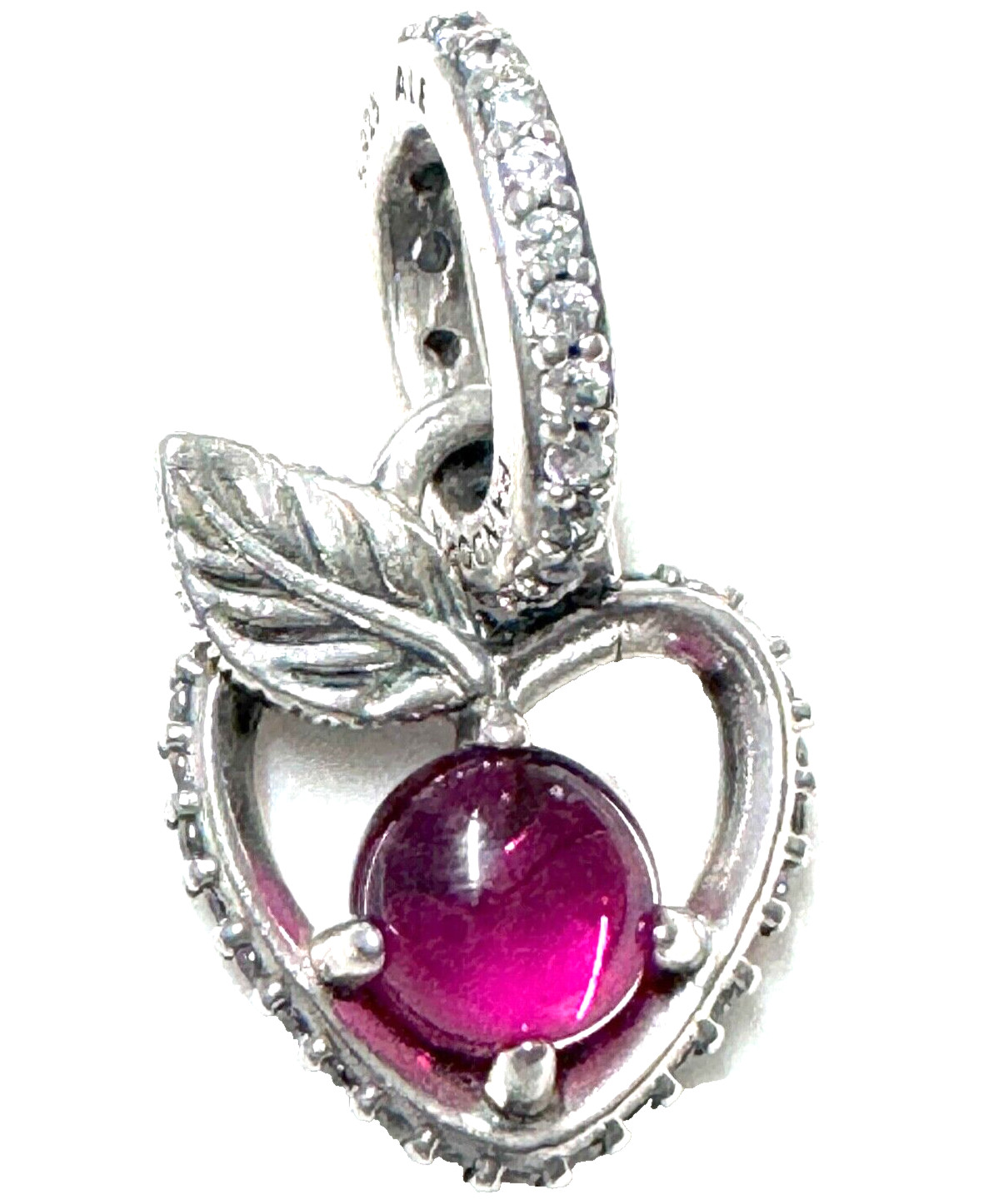 Pandora Disney Snow White Apple Pendant with Cerise Crystal – 399553C01