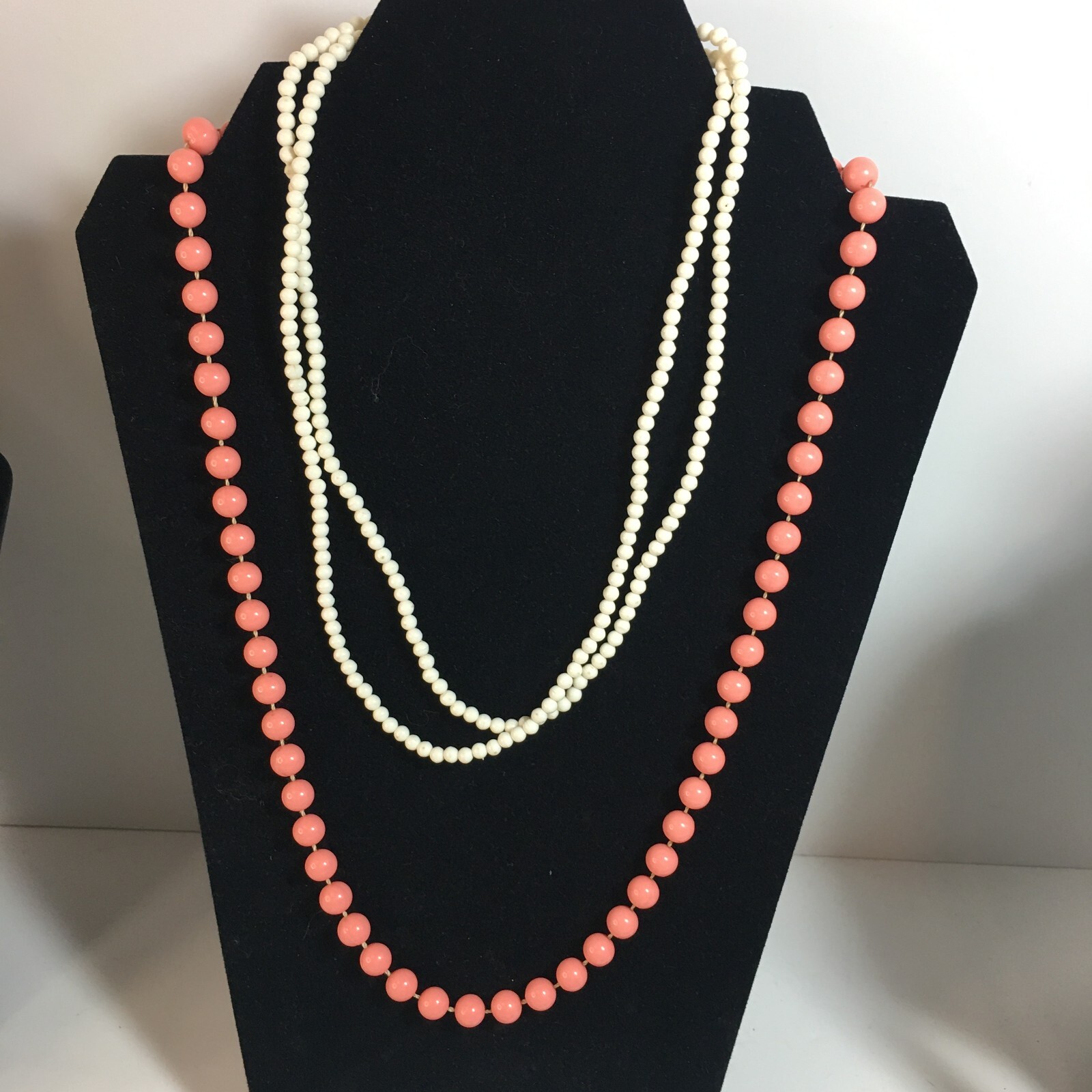 Costume Jewelry Necklace Lot 7 Pieces White Ivory Light Teal Blue Black Coral