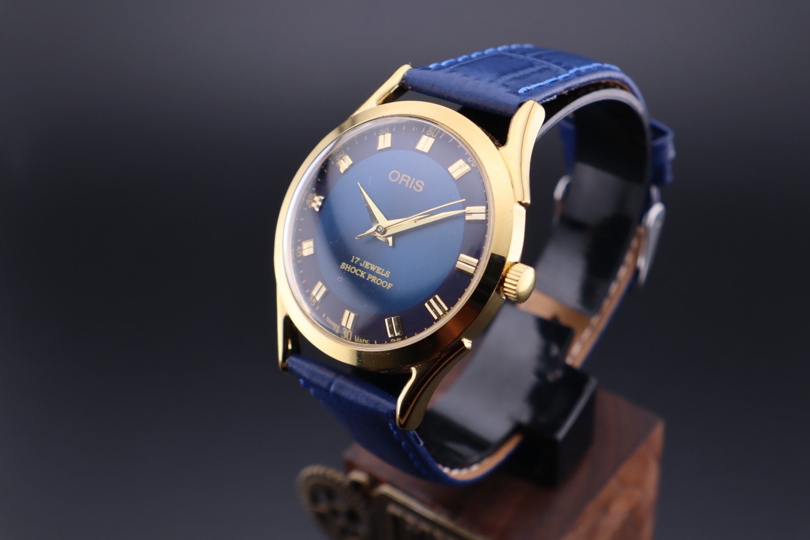 Vintage ORIS Swiss Hand-Wind Classic Mechanical Collectible Men’s Wrist Watch