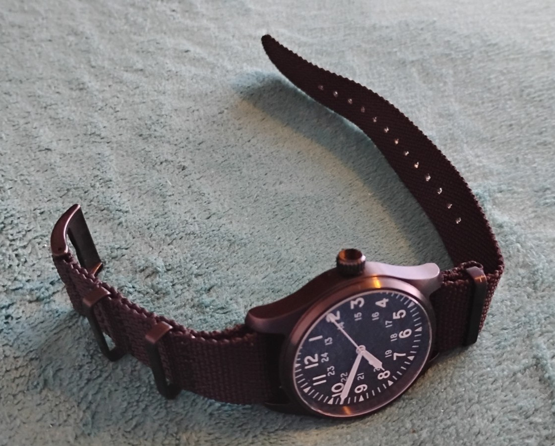 High-Quality 40mm Automatic Black PVD-Coated 316L Steel Diver / Strap Set!