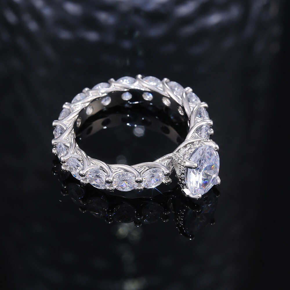 2CT Oval Cut Simulated Diamond Ring Silver Plated Unique Ring For Valentine Gift