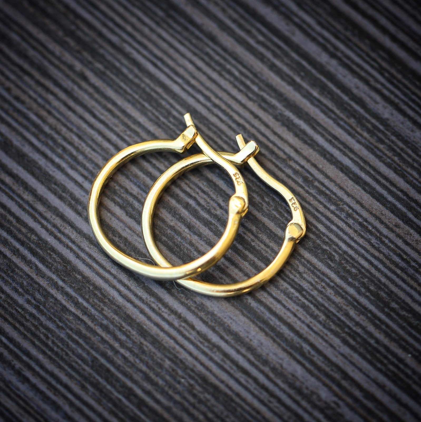 High Quality Gold Plated Men’s 925 Sterling Silver Solid Huggie Hoop Earrings