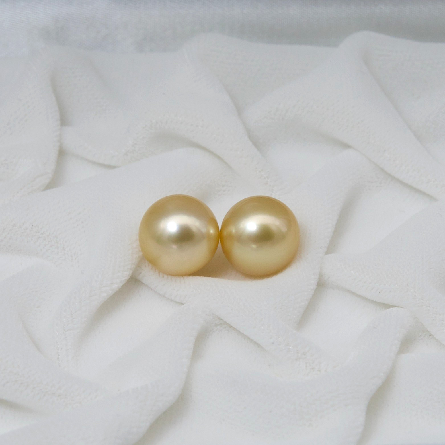 Big Pair,11.8mm Round Gold South Sea Loose Pearl Undrilled, High Luster