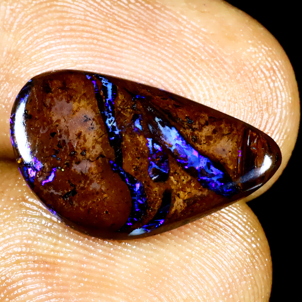5.59 ct Fancy Shape (18 x 11 mm) Multi Color Australian Koroit Boulder Opal