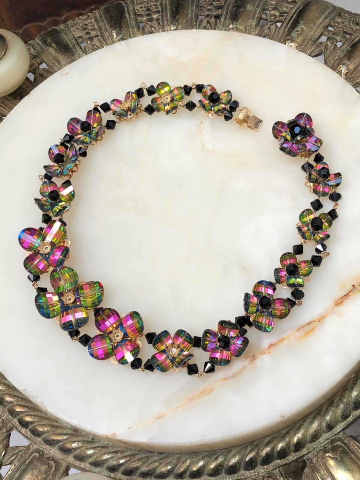 VTG 1950s 60s WESTERN GERMANY Margarita Heliotrope & JET GLASS BEAD BIB Demi