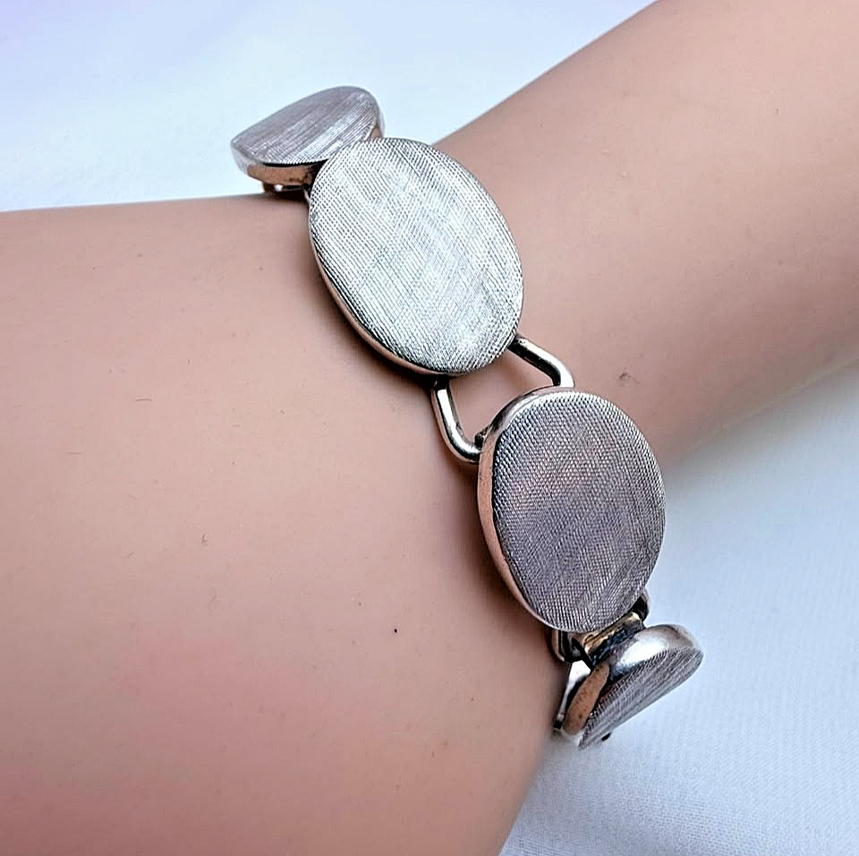 Vintage Belgiorno 900 Silver Modernist Oval Link Bracelet 1970s Argentina 7.25in