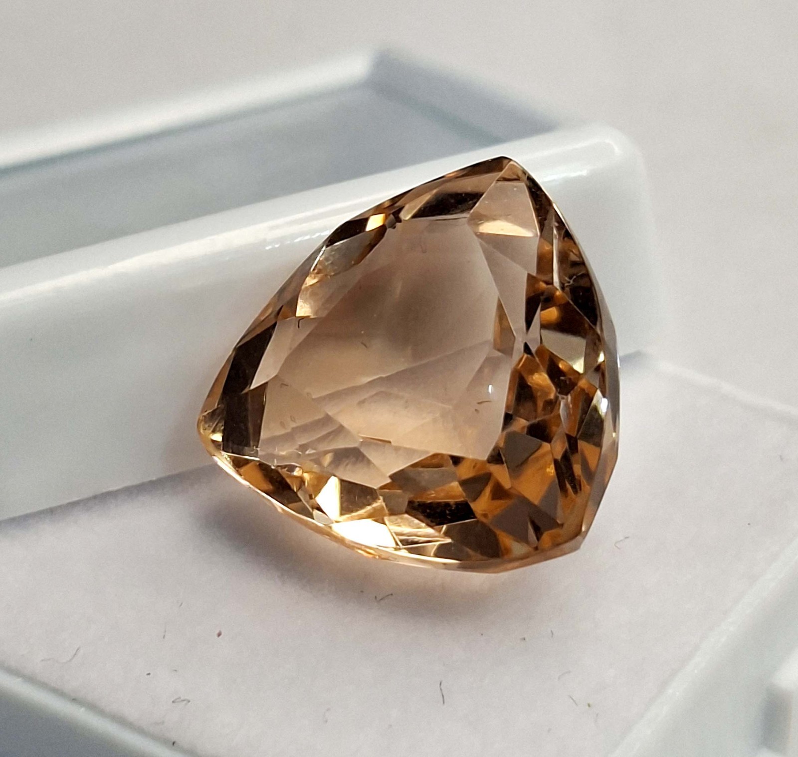 Morganite Light Brown Colour Natural Trillion Cut 11-13 Ct Loose Gemstone RK871
