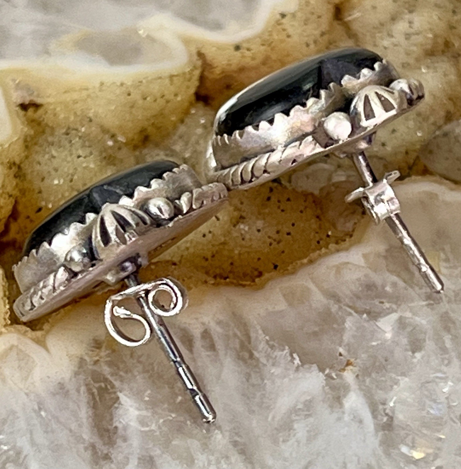 White Buffalo Heart Stud Sterling Silver Handmade Earrings SW Native Style 6g