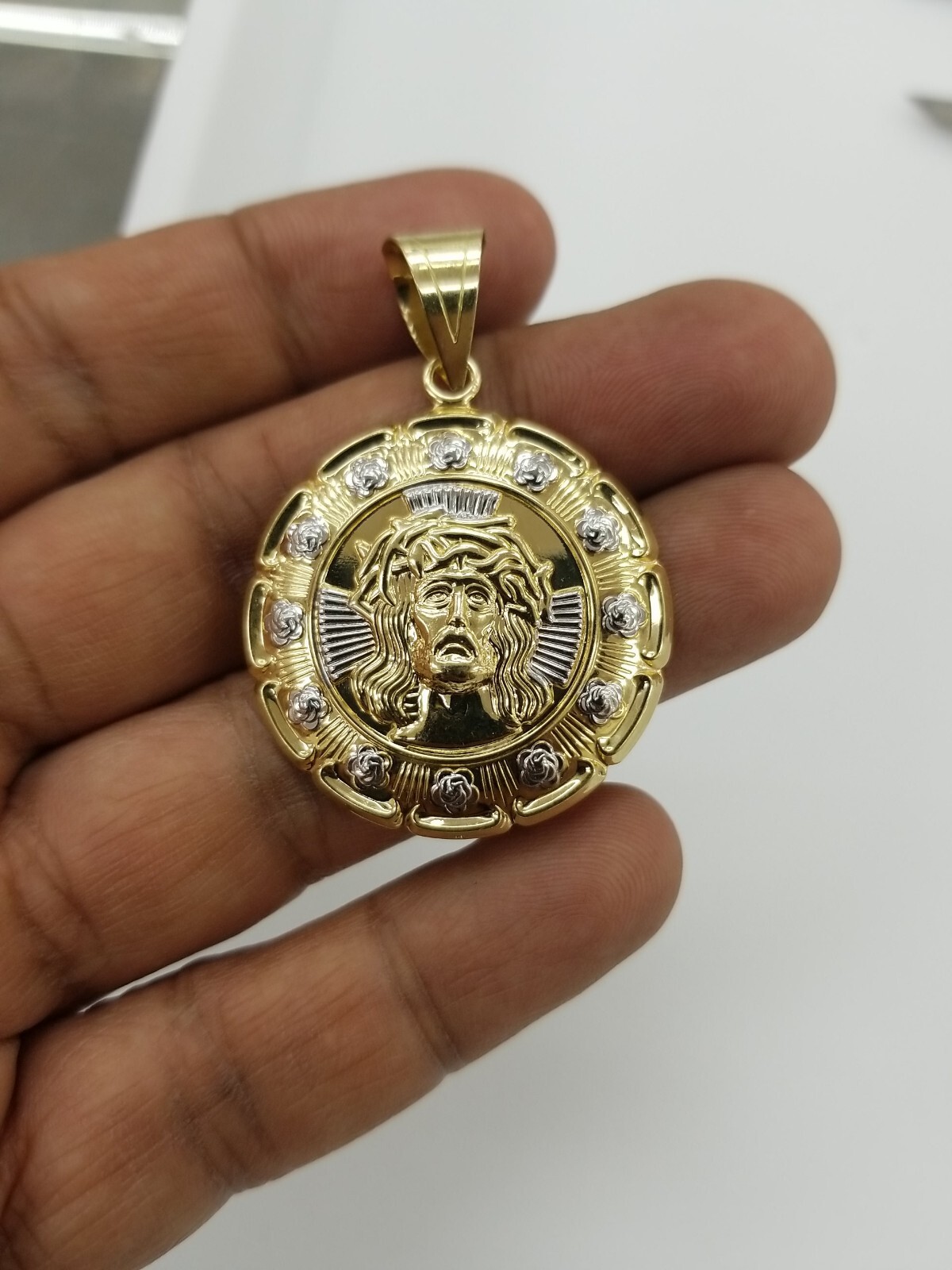 10KT Gold Jesus 2Tone pendant 7mm Bail 100% genuine Gold, Brand New 6.2 grm