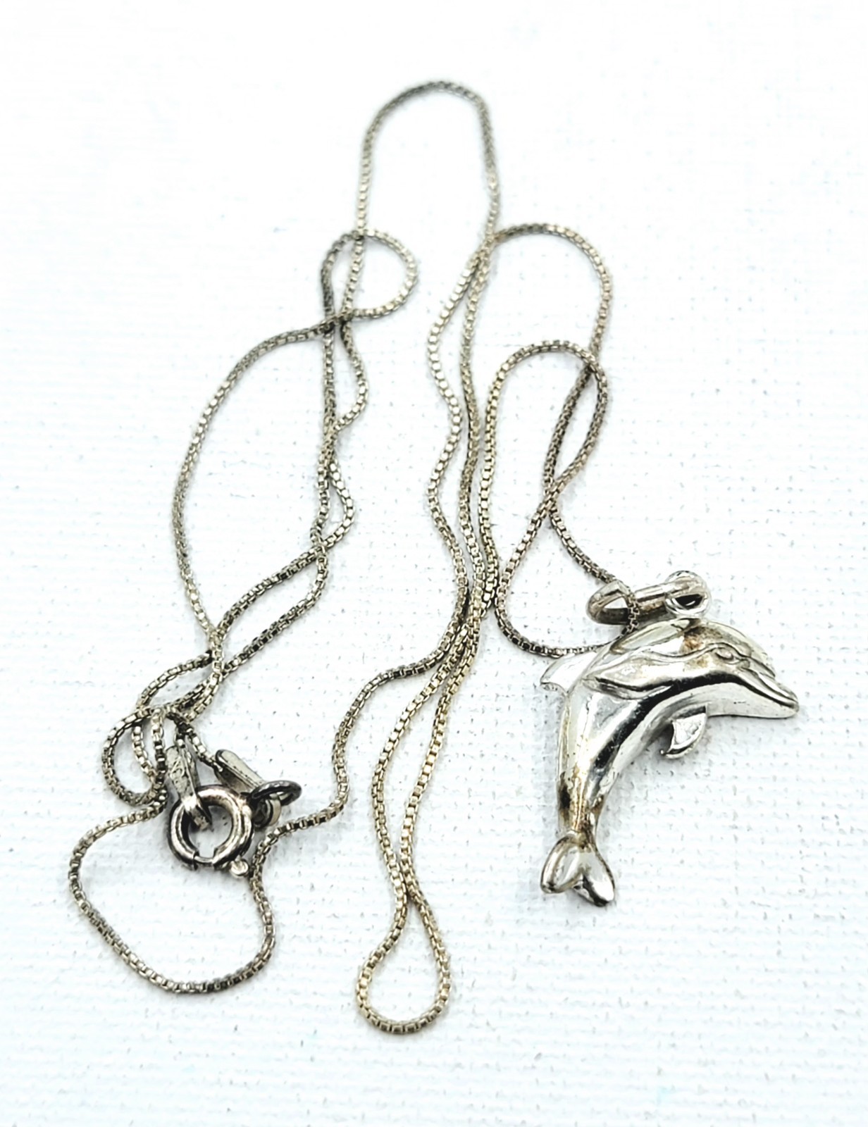 Sterling Silver Dolphin Pendant Nautical Themed Charm on 18″ Box Chain 3 gr
