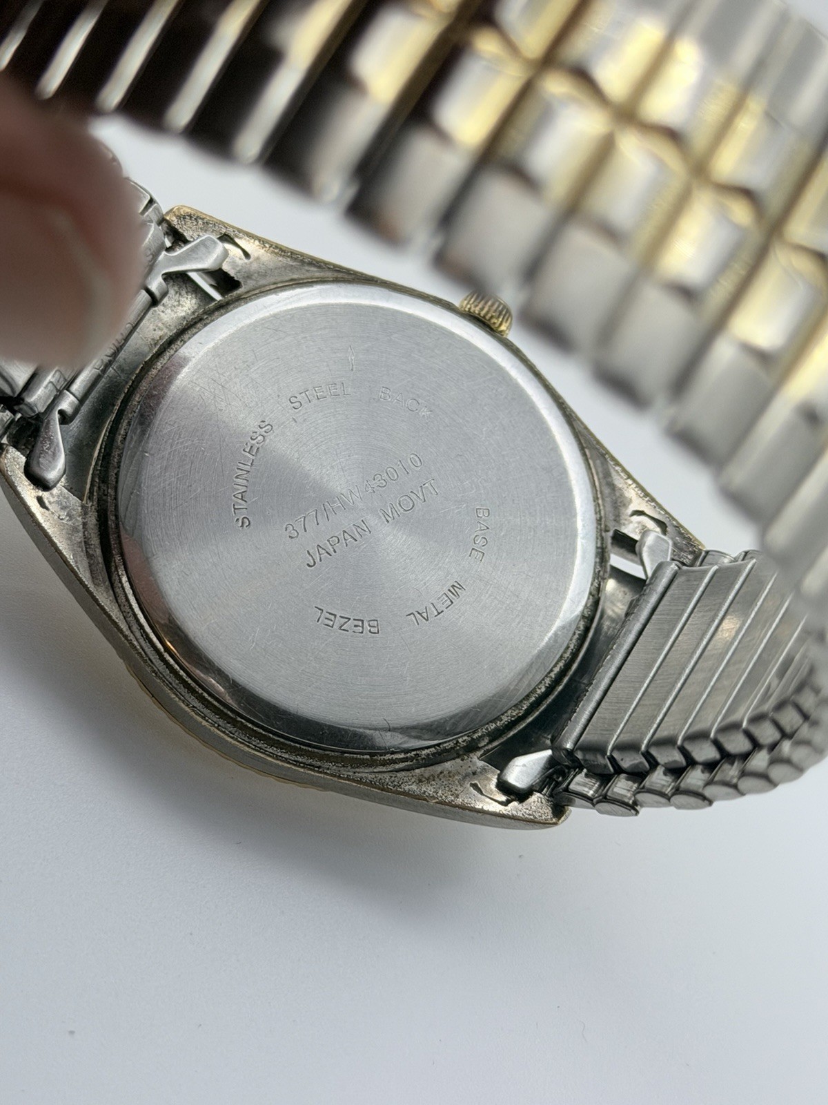 Benrus Diamond Quartz Mens Two-Tone Bracelet Gray Dial Fluted Gold Bezel