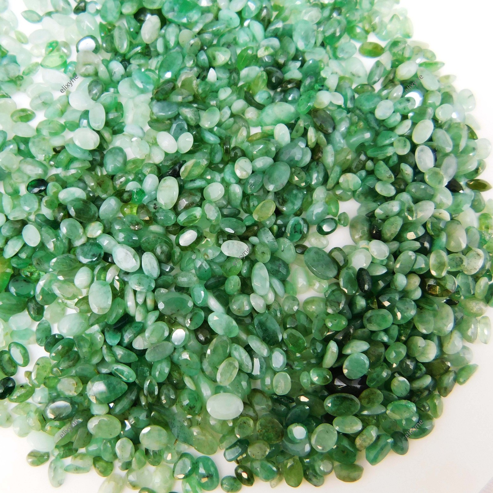Lot of 126 Pcs 25 Cts Natural Green Emerald Oval Cut Certified Loose Gemstones