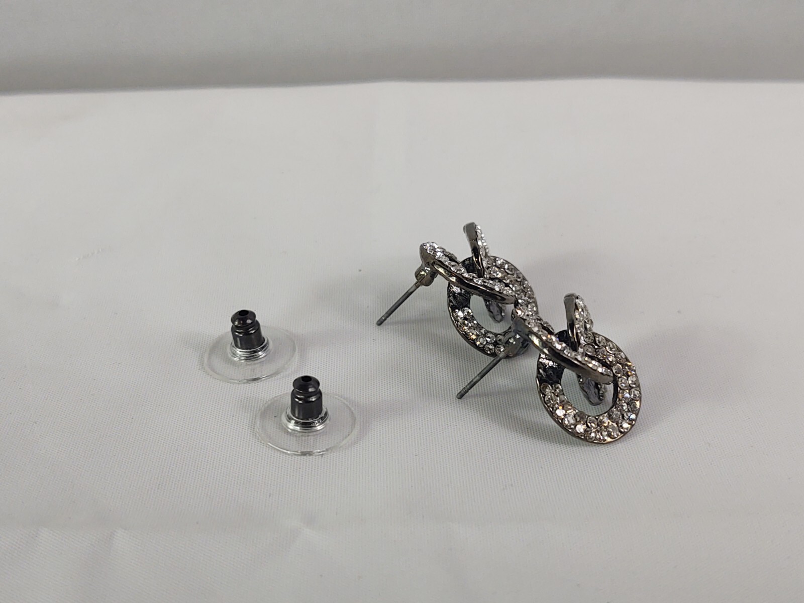 Vtg Pierced Earrings Women’s Costume Jewelry Silver Tone Crystals Tri-Circle