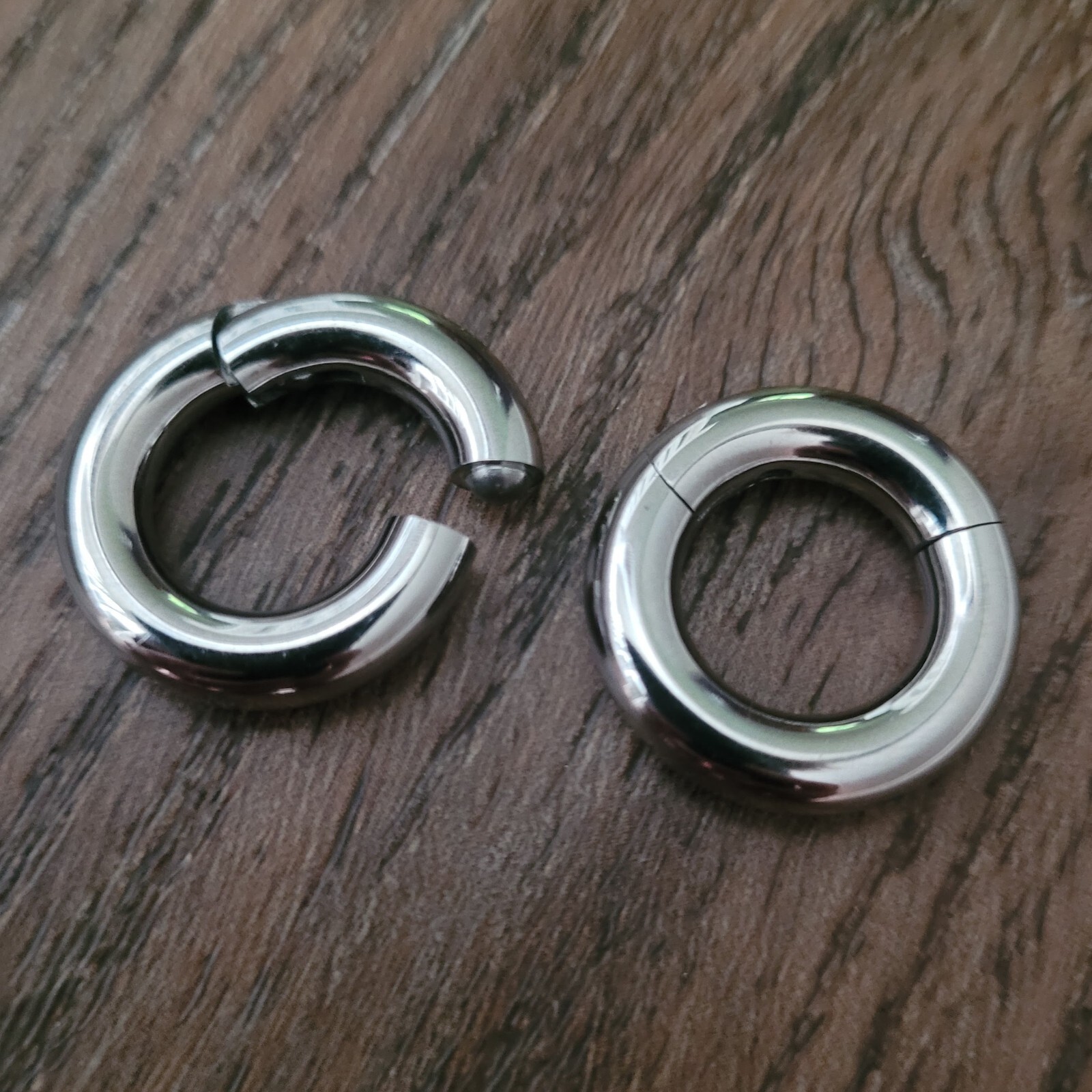 PAIR Silver Clicker Ring Hoop Earrings Steel Big Gauges Plugs for Ears men women