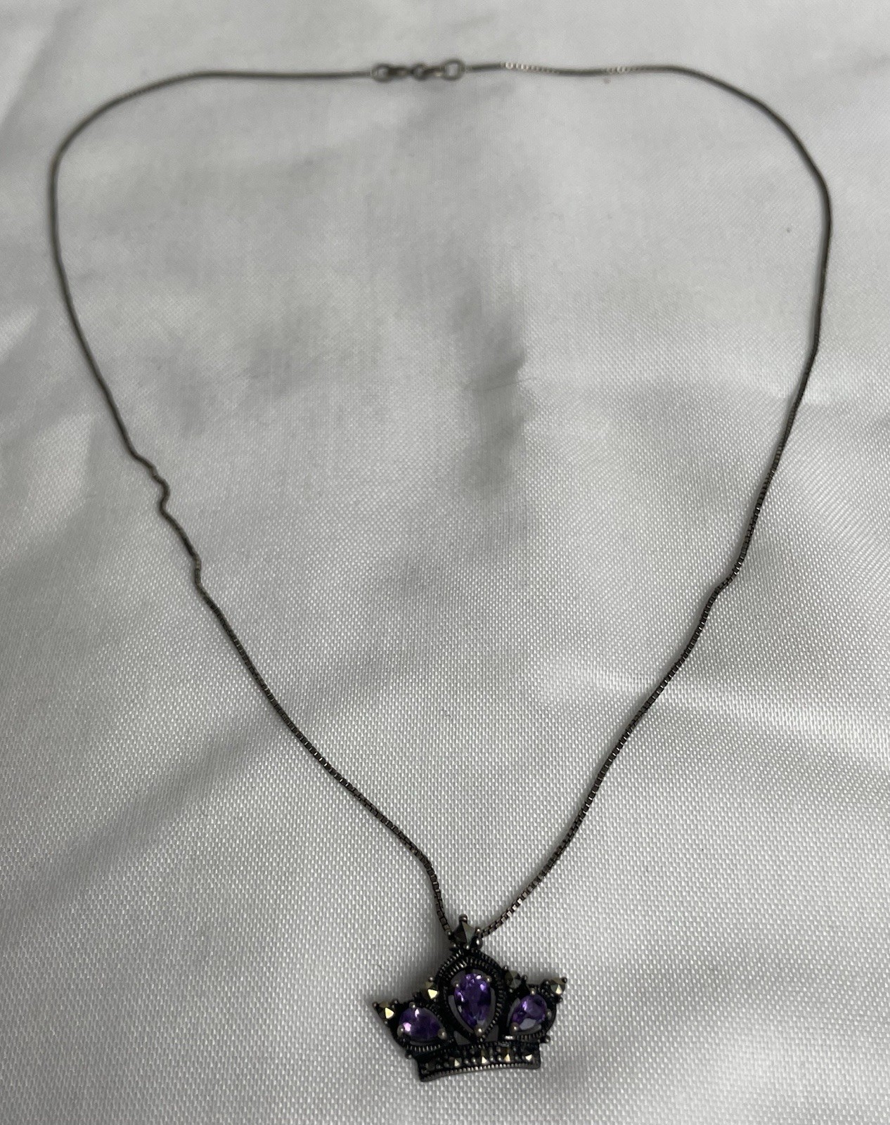 Vtg 925 Sterling Crown Pendant Necklace 3 Pear Shaped Amethyst Box Chain 7.83g