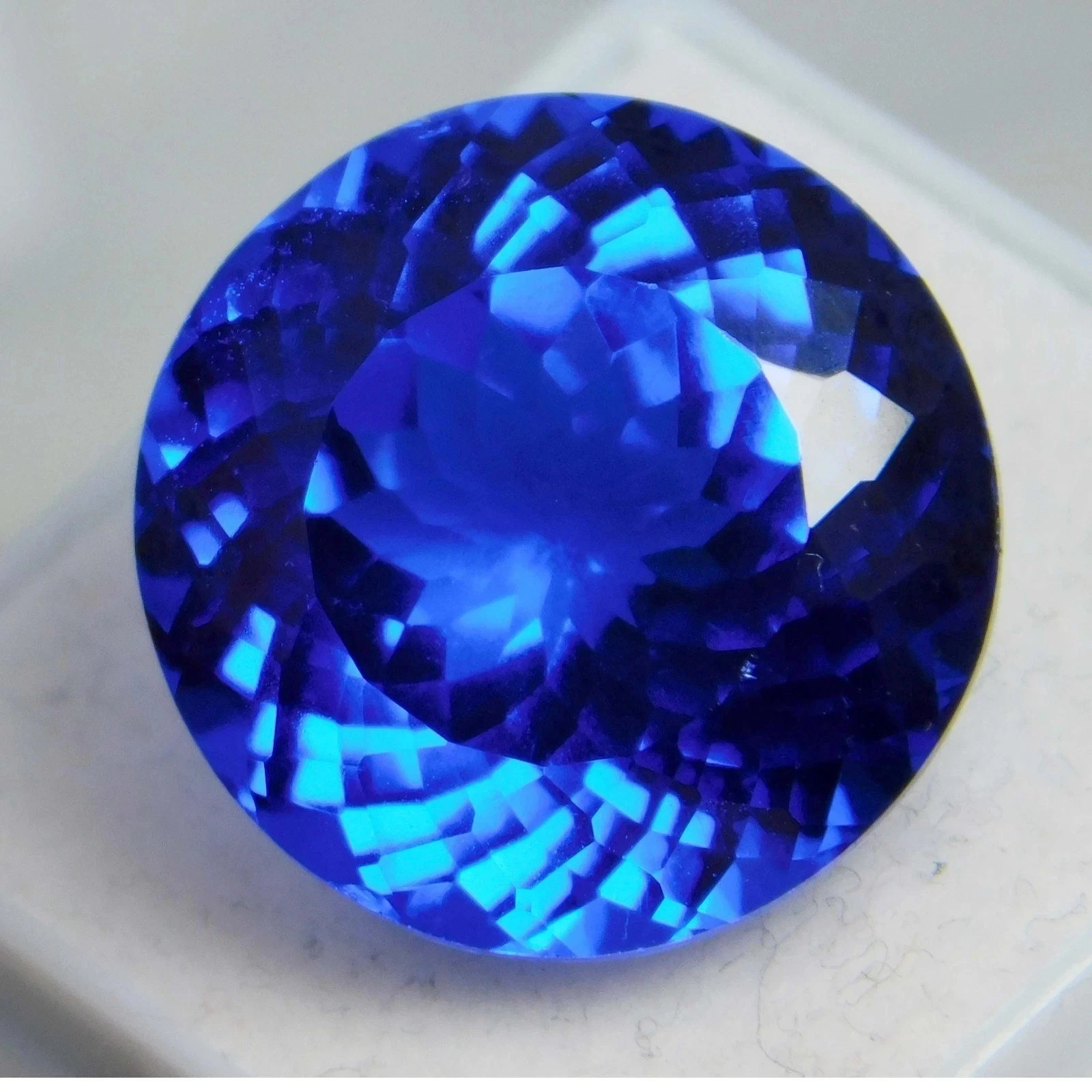 Certified 10 Ct+ AAA+ Natural Lustrous Blue Tanzanite Round Cut Loose Gemstone