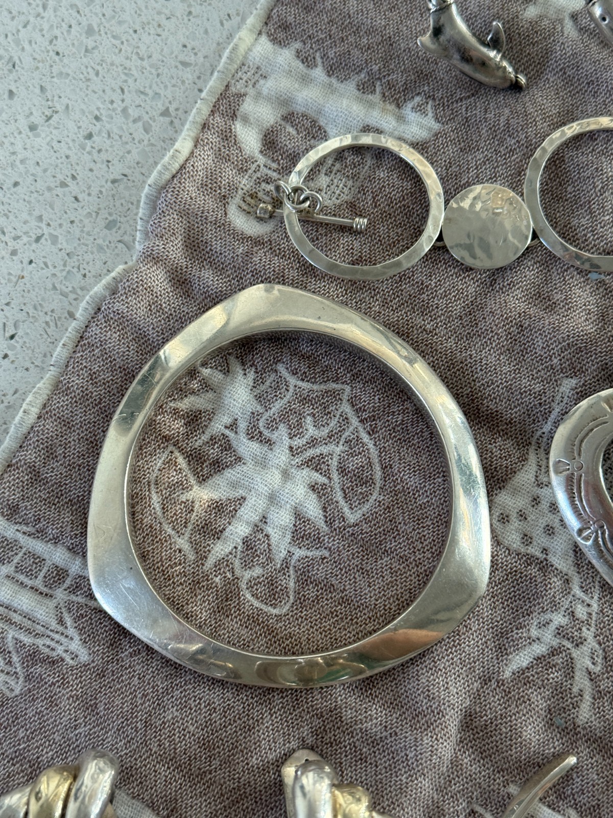 Vintage 925 Sterling Silver Bangle Bracelet 35 Grams Inside Diameter 7.5 Inch