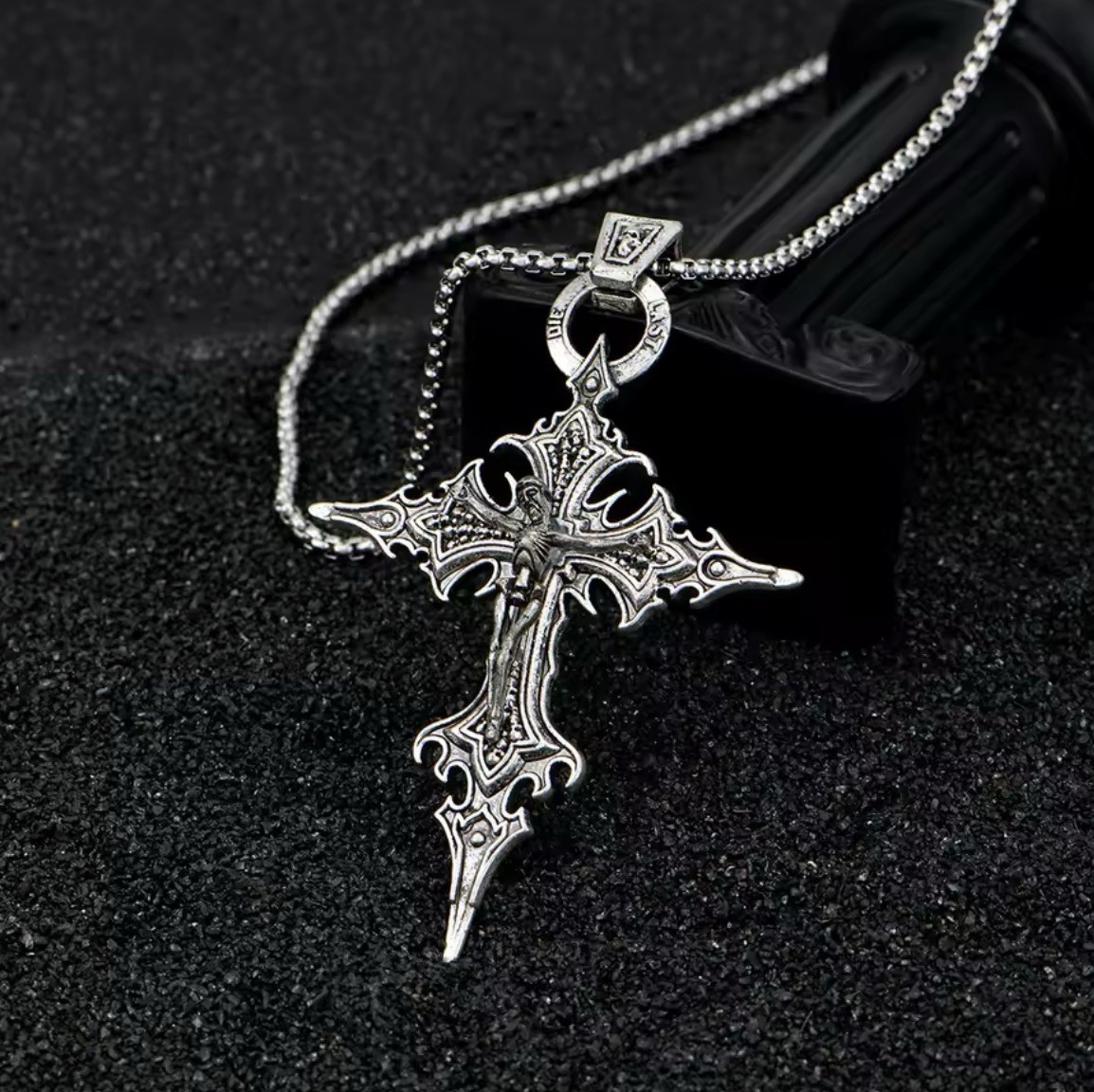 Gothic/Y2K Silver Cross Necklace Unisex Jewelry Emo Streetwear