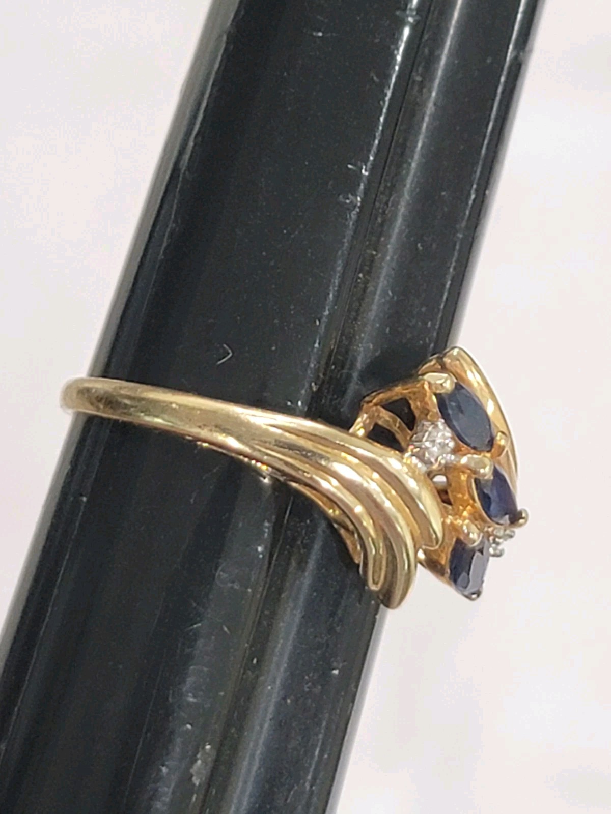 GORGEOUS 14k Ribbed Waves Bypass Blue Sapphire & Natrual Small Diamond Ring Sz 8