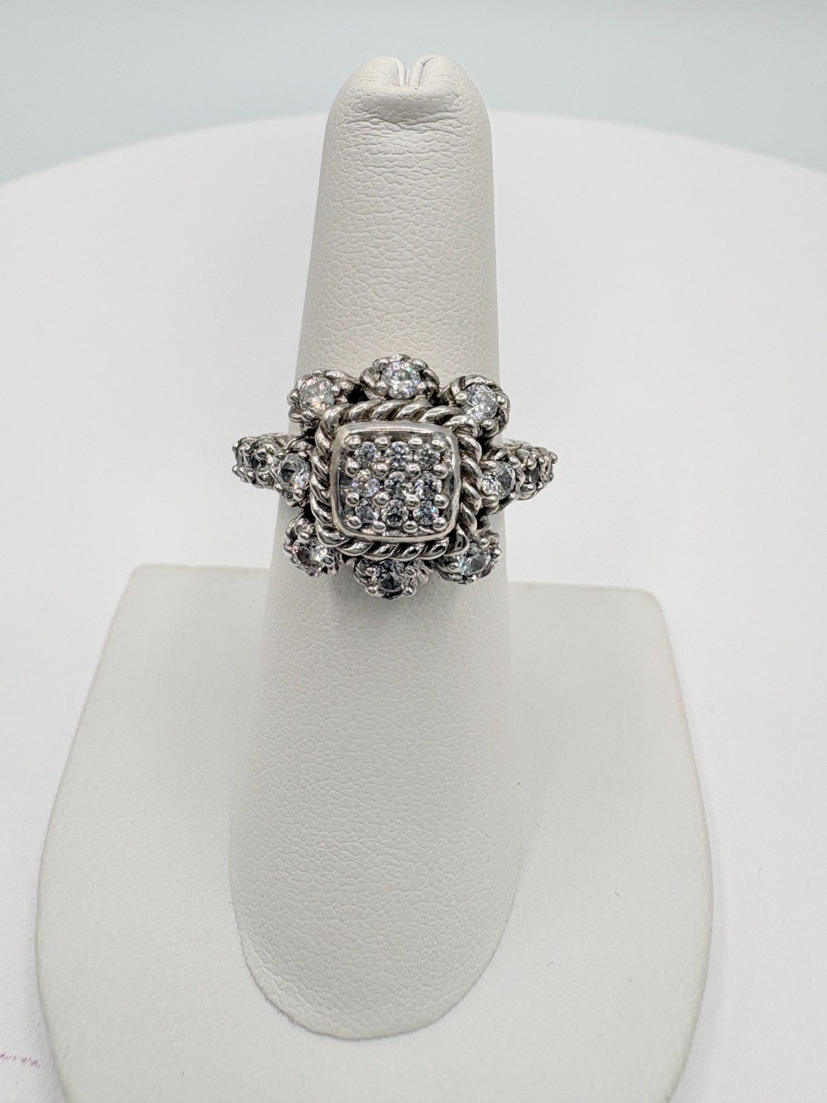 GORGEOUS JUDITH RIPKA CZ RING IN STERLING SILVER SIZE 6