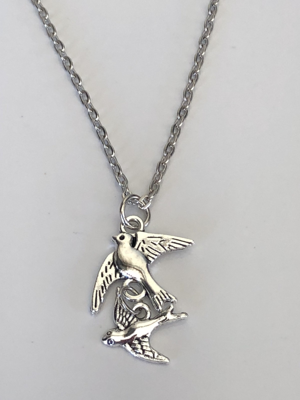 Birds Swallow Flying 2.5cm Charm Pendant Link Necklace Chain 45+5cm