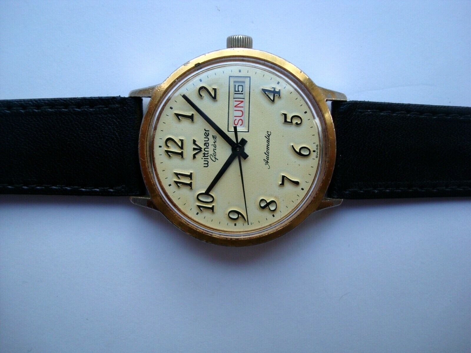 WITTNAUER GENEVE MENS AUTOMATIC WATCH 17j. ETA 2879 DAY DATE Quick Set Near Mint