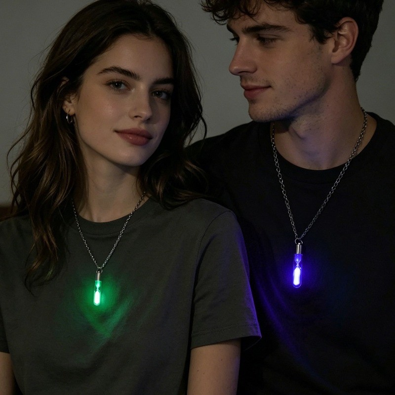 3Pcs Hourglass Bottle Pendant Necklaces Luminous Couple Friendship Jewelry Gift
