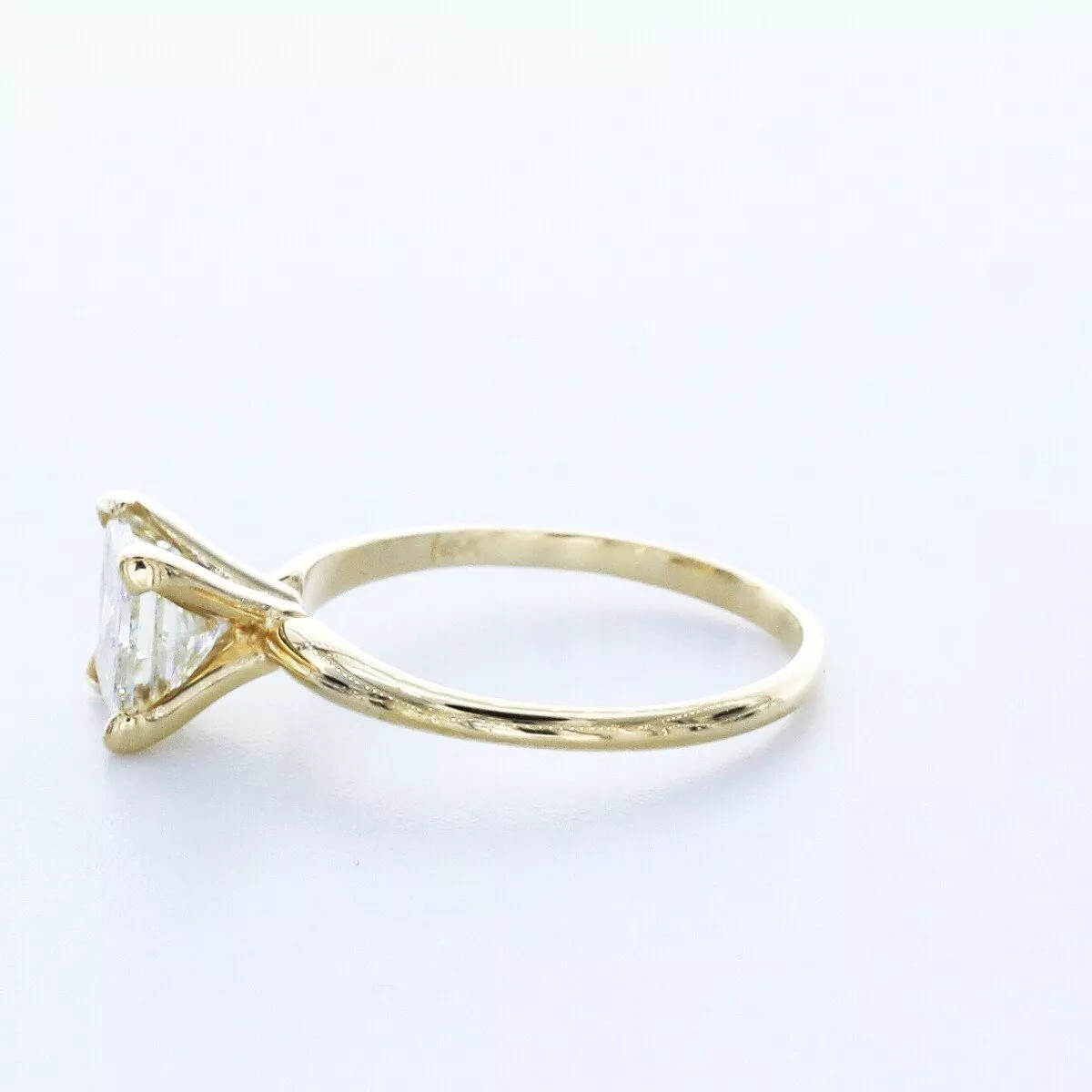 Solitaire Engagement Ring 14K Gold 1.60 Carat Princess Lab-Grown Diamond H SI2